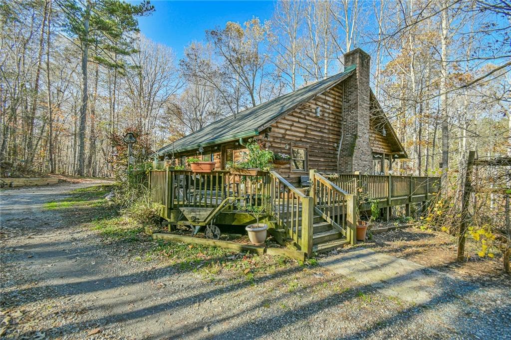 2 bedroom, 3 bathroom single family residence sold at 326 Goodson Road, Dawsonville, GA 30534