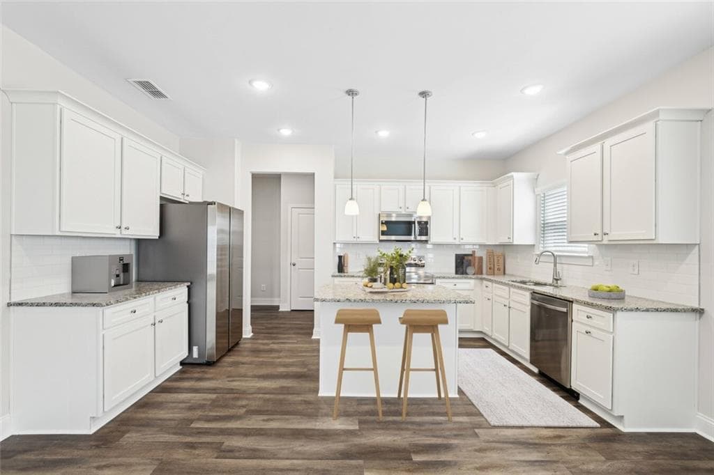 4 bedroom, 3 bathroom, 1,860 sq ft single family residence for rent at 2300 Paris Road Rosewood, Dallas, GA 30132 for $2,609 a month — photo 6