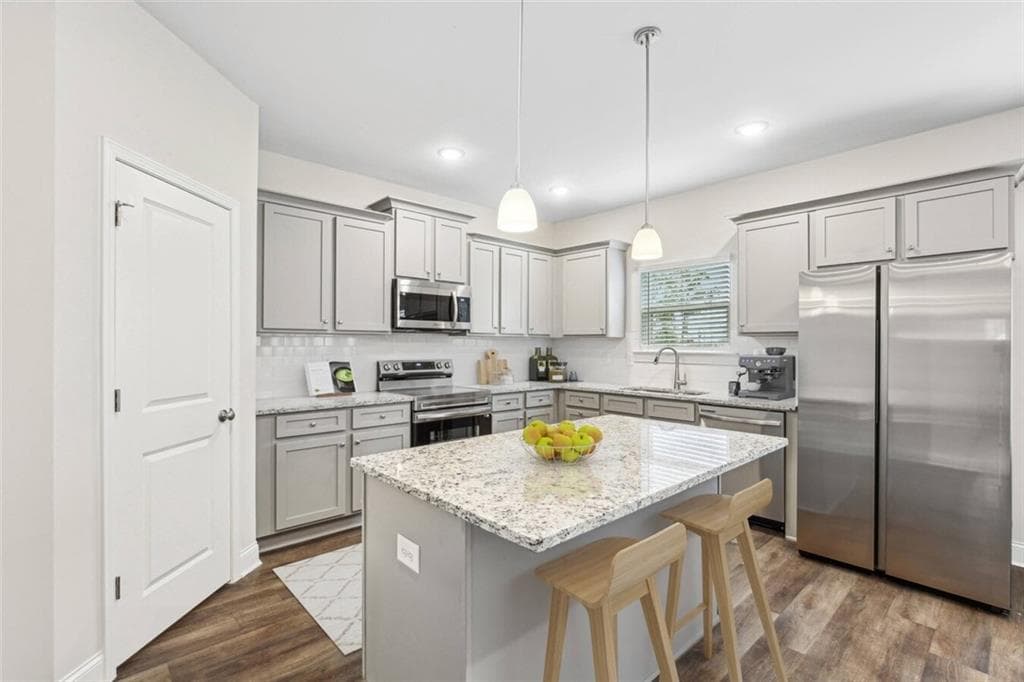 4 bedroom, 3 bathroom, 1,864 sq ft single family residence for rent at 2300 Paris Road Sierra, Dallas, GA 30132 for $2,584 a month — photo 2