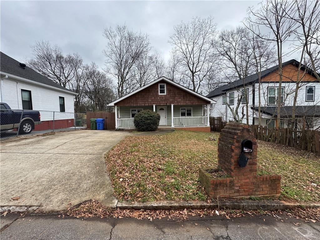 4 bedroom, 3 bathroom single family residence sold at 980 Linam Avenue, Atlanta, GA 30315