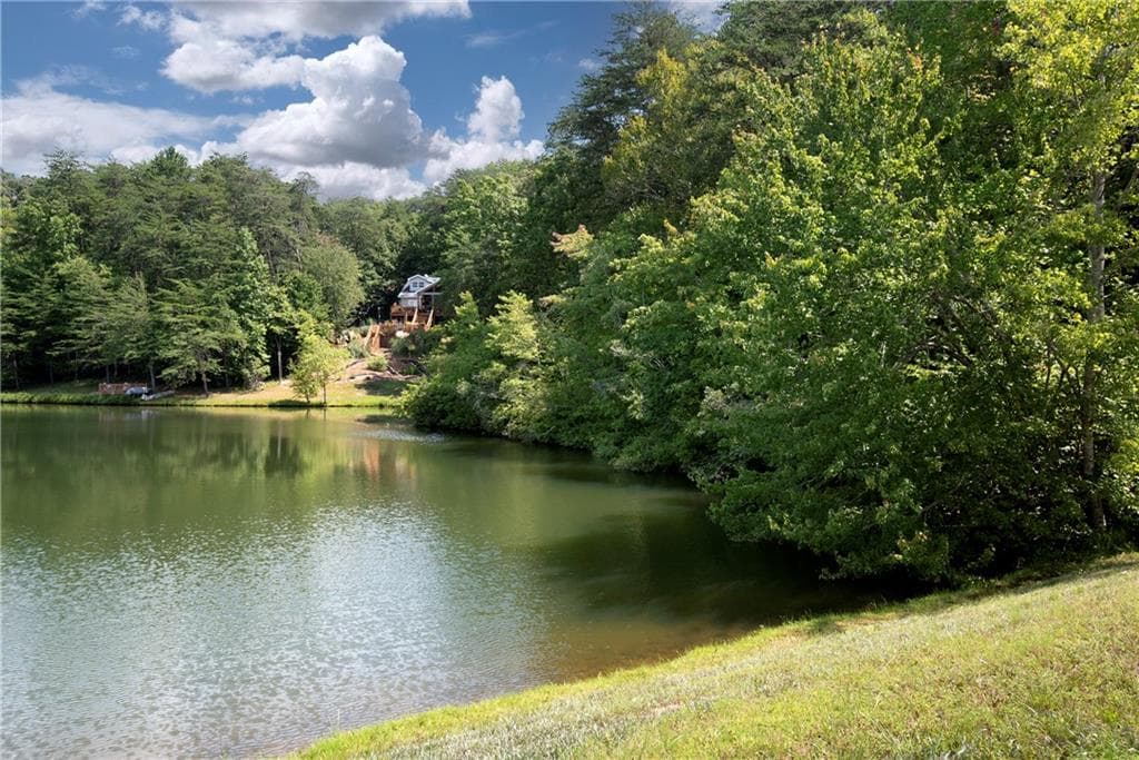 single family residence sold at 0 High Meadow Road, Clarkesville, GA 30523