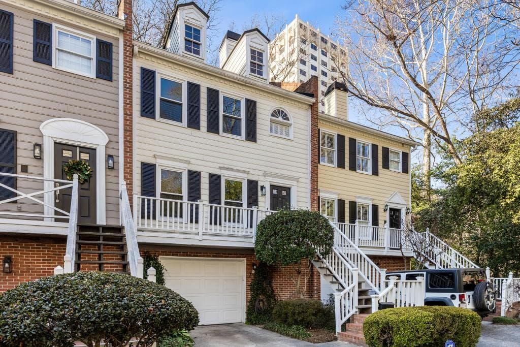 2 bedroom, 3 bathroom, 1,338 sq ft townhouse sold at 104 Terrace Drive 6, Atlanta, GA 30305