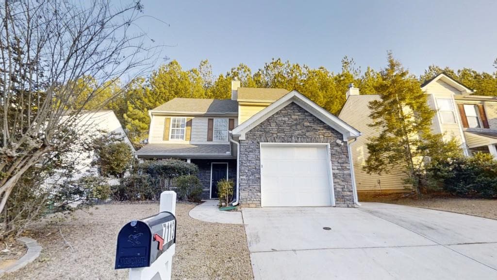 3 bedroom, 3 bathroom single family residence sold at 7113 Ravenwood Lane, Lithonia, GA 30038