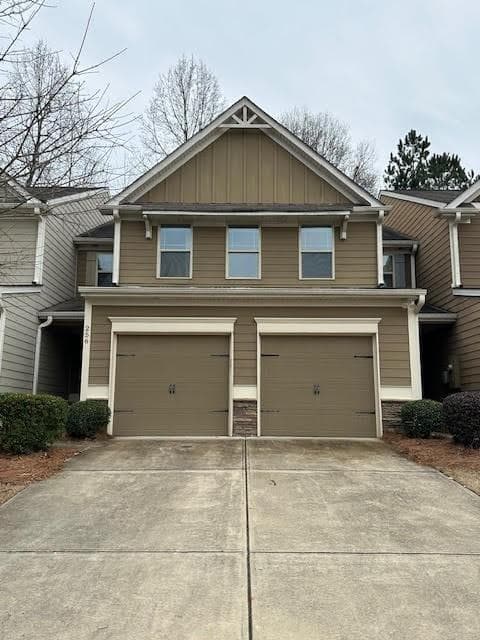 3 bedroom, 3 bathroom townhouse sold at 256 Oakview Drive, Canton, GA 30114