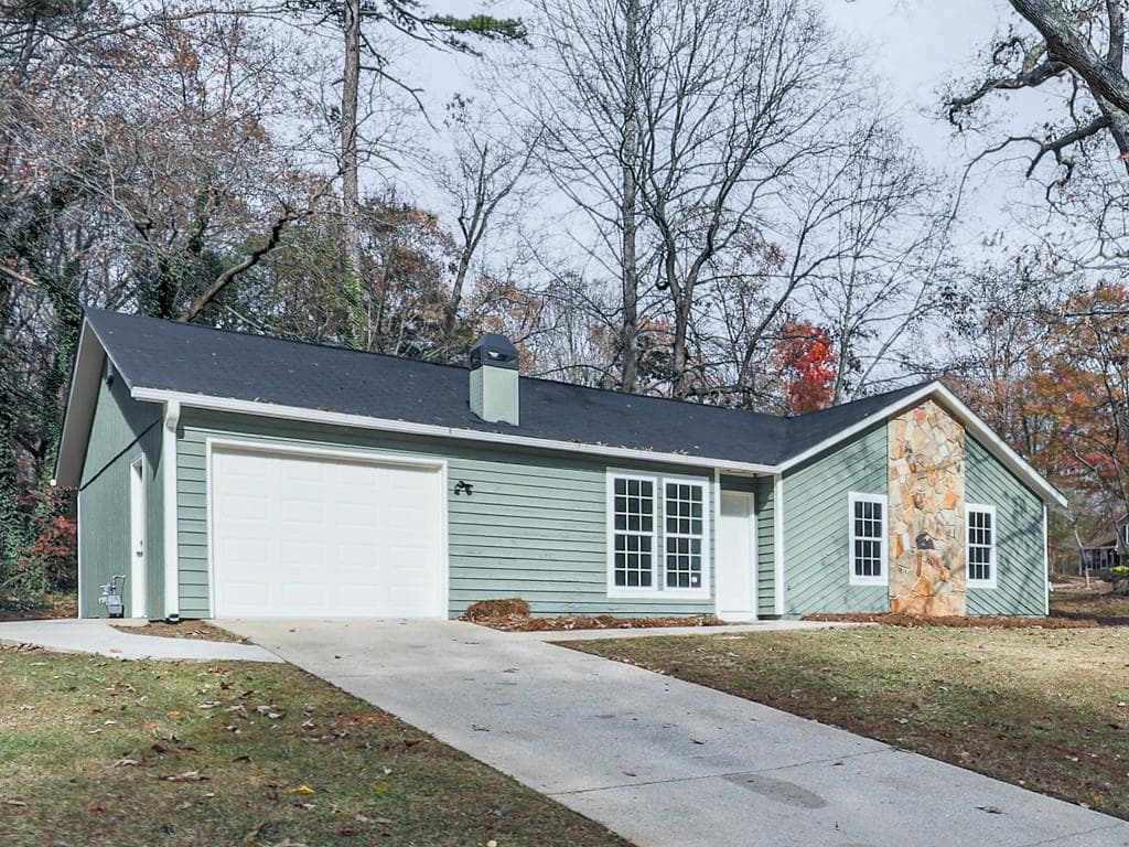 851 Forest Path, Stone Mountain, GA 30088 — most recent listing photo