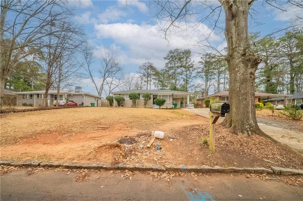 3 bedroom, 1 bathroom, 1,036 sq ft single family residence sold at 2104 Barbara Lane, Decatur, GA 30032