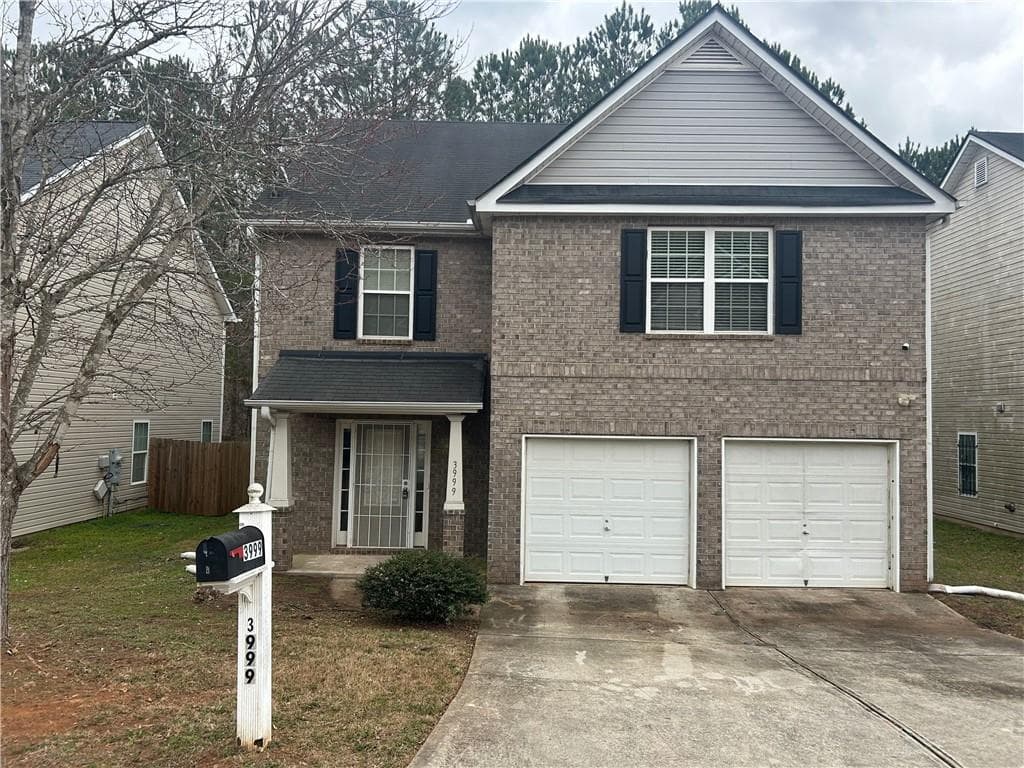 4 bedroom, 3 bathroom single family residence sold at 3999 Riverside Parkway, Decatur, GA 30034