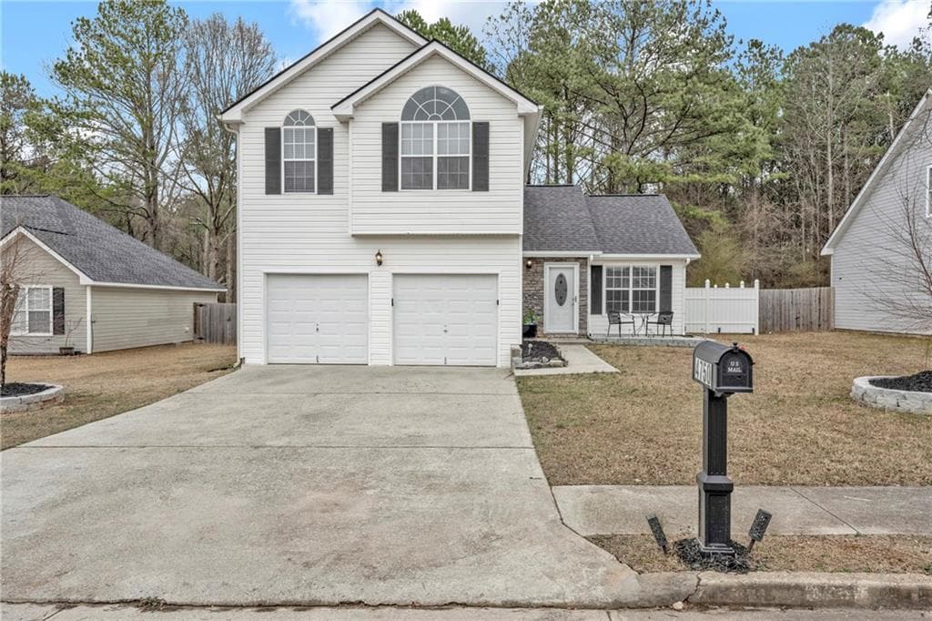 3 bedroom, 3 bathroom single family residence sold at 4750 Millenium View Court, Snellville, GA 30039