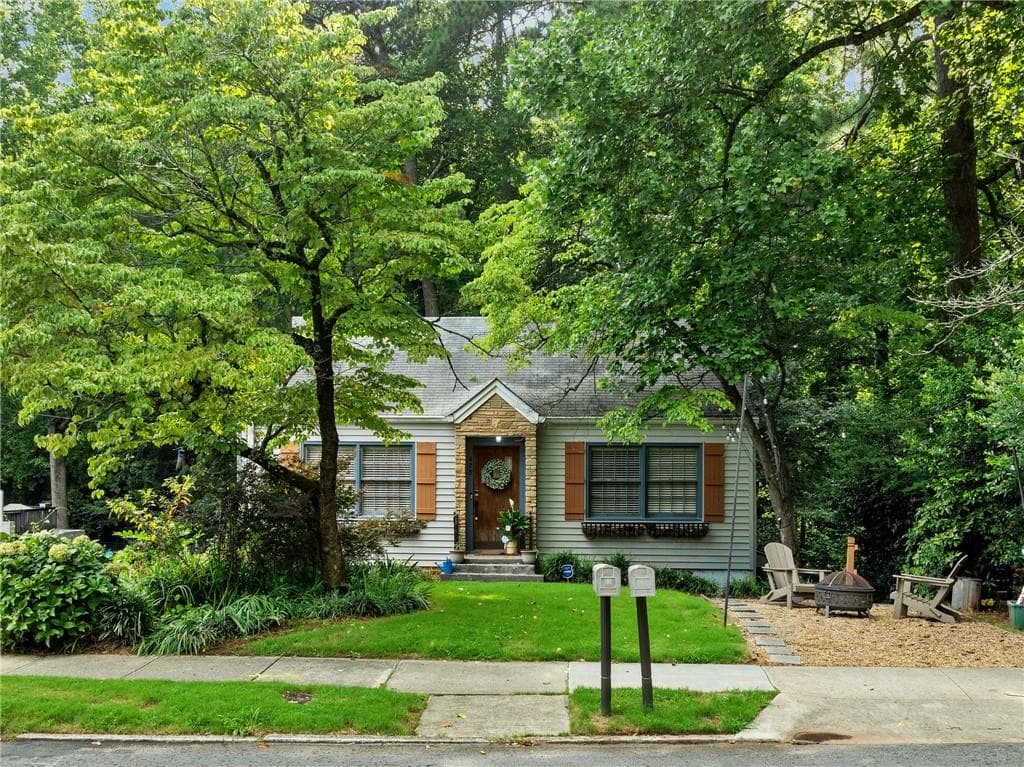 428 Sycamore Drive, Decatur, GA 30030 — most recent listing photo