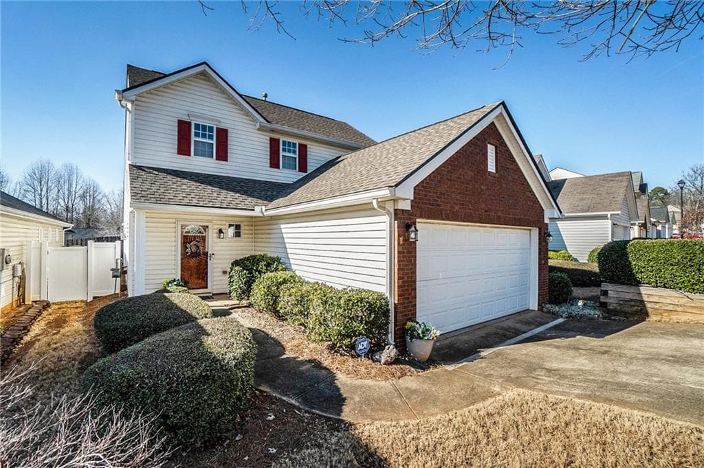 3 bedroom, 3 bathroom single family residence sold at 147 Cobbler Cove Drive, Dallas, GA 30132