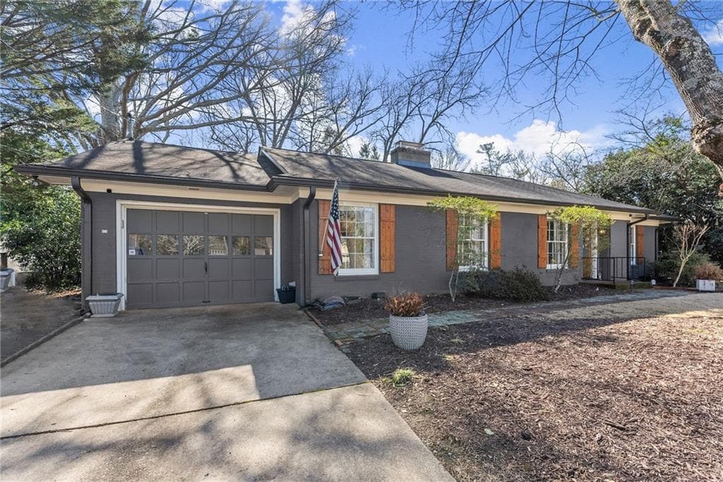 429 Dixon Drive, Gainesville, GA 30501 — most recent listing photo