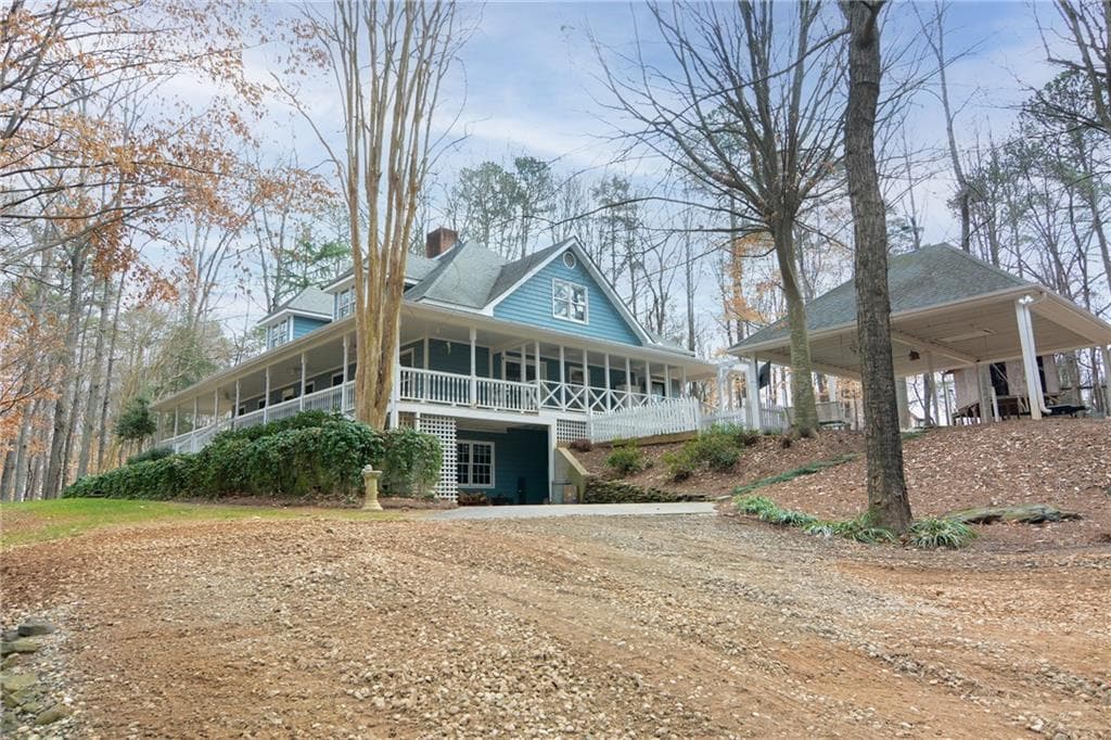 4 bedroom, 4 bathroom single family residence sold at 3701 W Lawrenceville Street, Duluth, GA 30096