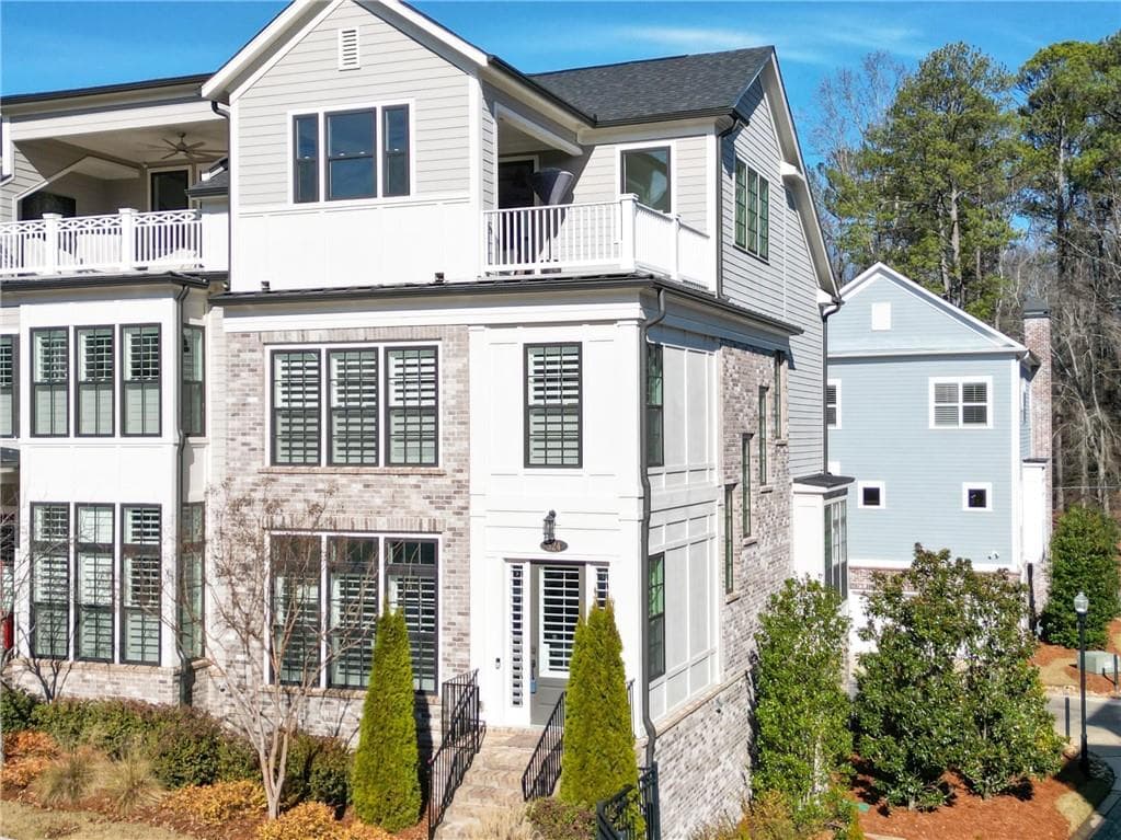 4 bedroom, 5 bathroom townhouse sold at 324 Concord Street, Alpharetta, GA 30009
