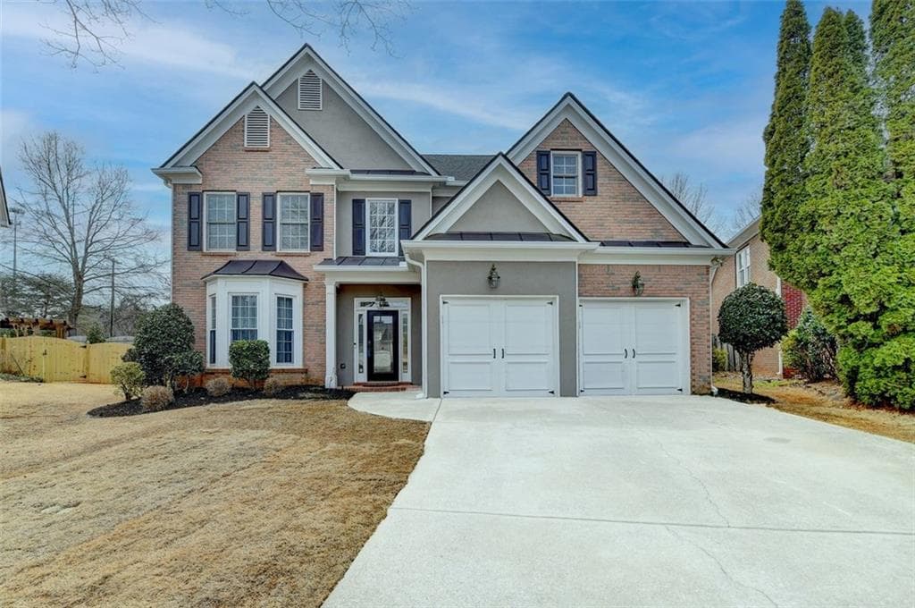 5 bedroom, 4 bathroom, 3,658 sq ft single family residence sold at 240 BROOKEIVEY Lane, Alpharetta, GA 30004