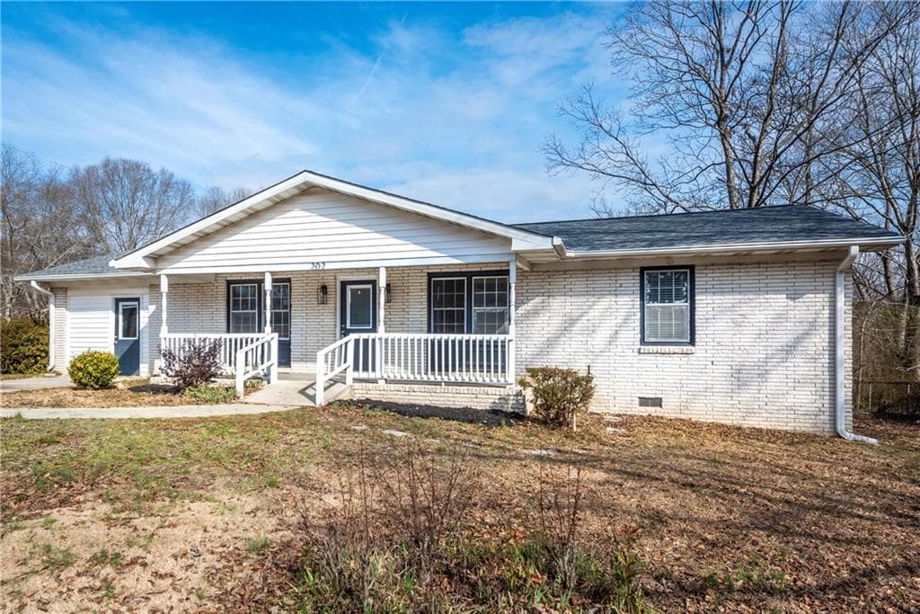 3 bedroom, 2 bathroom single family residence sold at 202 Porter Lane, Jonesboro, GA 30236