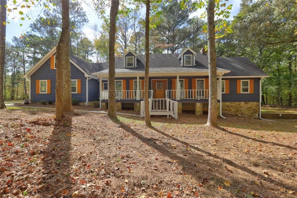 3 bedroom, 3 bathroom single family residence sold at 1330 Center Point Road, Carrollton, GA 30117