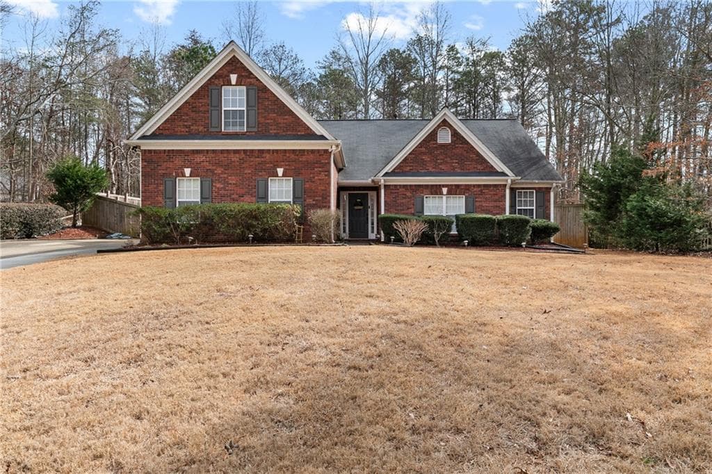 4 bedroom, 2 bathroom, 2,464 sq ft single family residence sold at 5521 Rose Ridge Court, Flowery Branch, GA 30542