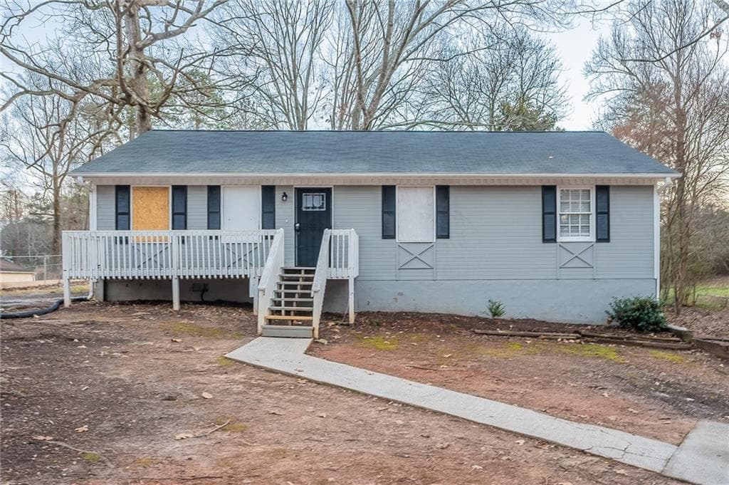 5 bedroom, 2 bathroom single family residence sold at 112 Oakland Boulevard, Stockbridge, GA 30281