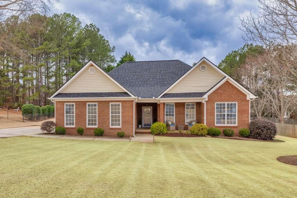 3 bedroom, 2 bathroom, 1,684 sq ft single family residence sold at 714 Michael Drive, Winder, GA 30680