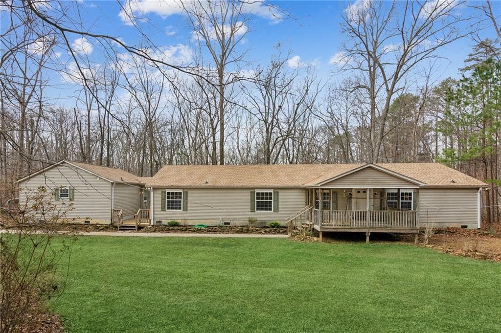 3 bedroom, 4 bathroom single family residence sold at 1956 Bend N Hickory Road, Toccoa, GA 30577