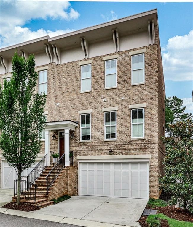 3 bedroom, 4 bathroom townhouse sold at 1180 John Collier Road, Atlanta, GA 30318