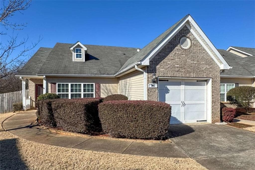 2 bedroom, 2 bathroom townhouse sold at 905 City Park Drive, Mcdonough, GA 30252