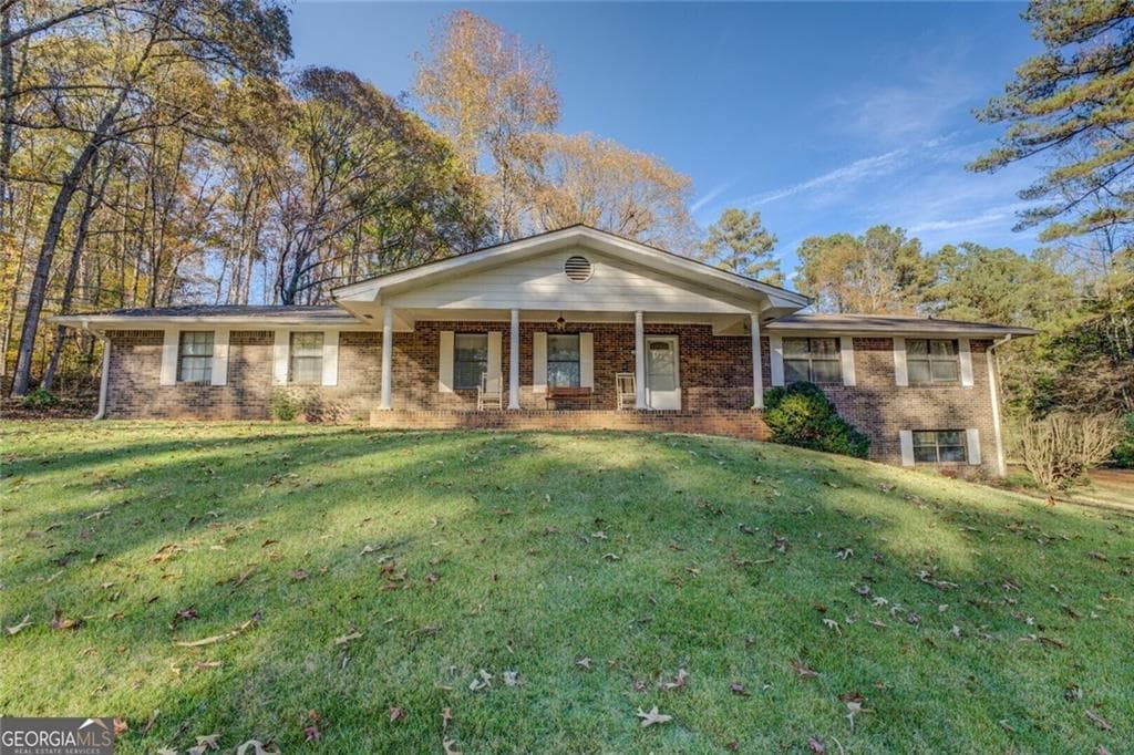 3 bedroom, 2 bathroom single family residence sold at 15 Wehunt Drive, Ellenwood, GA 30294