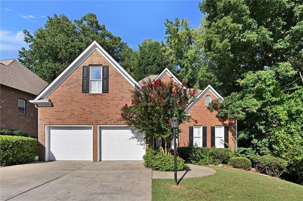 5 bedroom, 5 bathroom single family residence sold at 1337 Parkview Lane, Kennesaw, GA 30152
