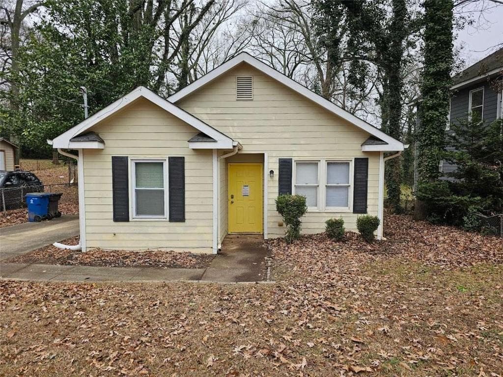 3 bedroom, 2 bathroom single family residence sold at 2921 8th Street, East Point, GA 30344