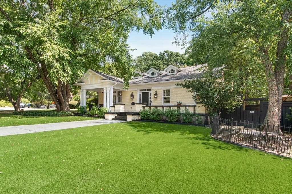 4 bedroom, 4 bathroom, 3,000 sq ft single family residence sold at 605 Park Drive, Atlanta, GA 30306