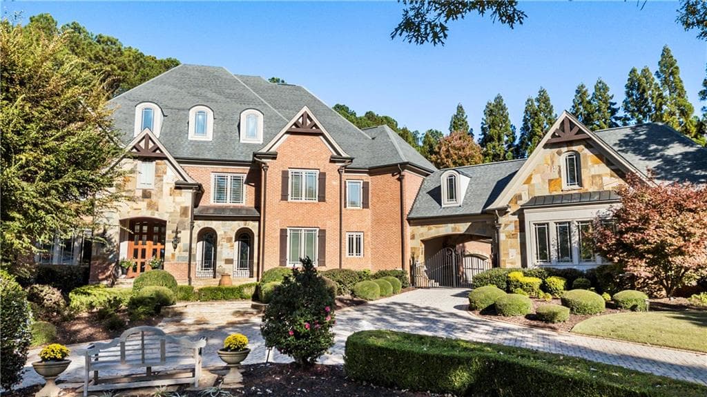 6 bedroom, 10 bathroom single family residence sold at 1050 Carnoustie Lane, Alpharetta, GA 30005