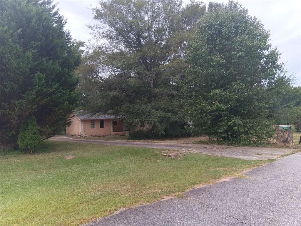 4 bedroom, 2 bathroom single family residence sold at 171 Davidson Drive, Griffin, GA 30223