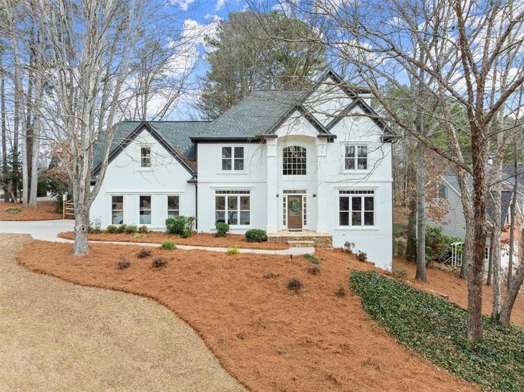 4 bedroom, 5 bathroom single family residence sold at 2025 Cresthaven Walk, Woodstock, GA 30189