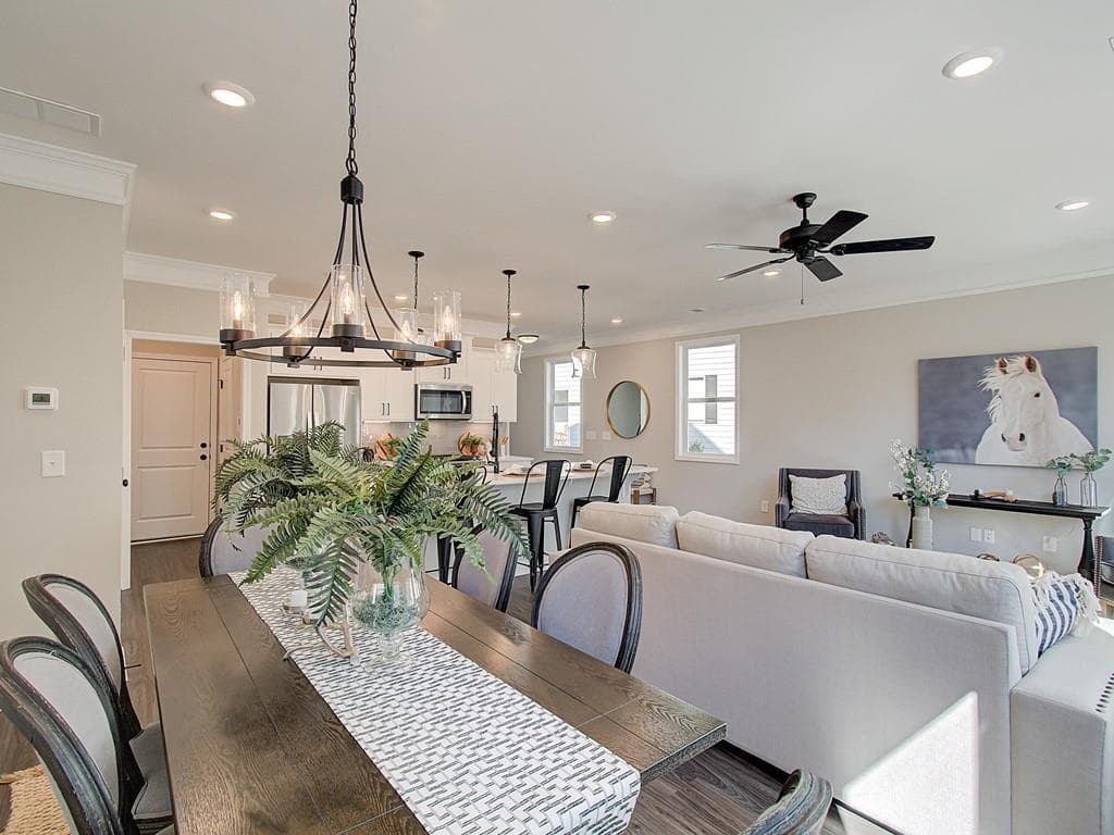 3 bedroom, 3 bathroom townhouse sold at 4537 Moray Drive, Mableton, GA 30126