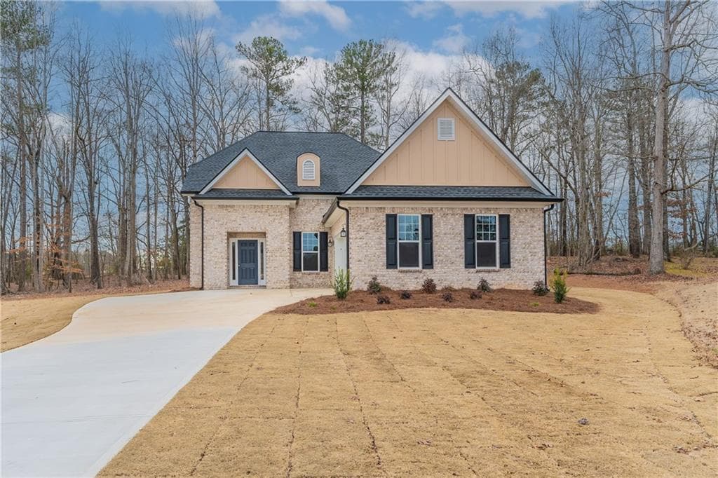 4 bedroom, 3 bathroom single family residence sold at 362 Pecan Court, Mcdonough, GA 30252