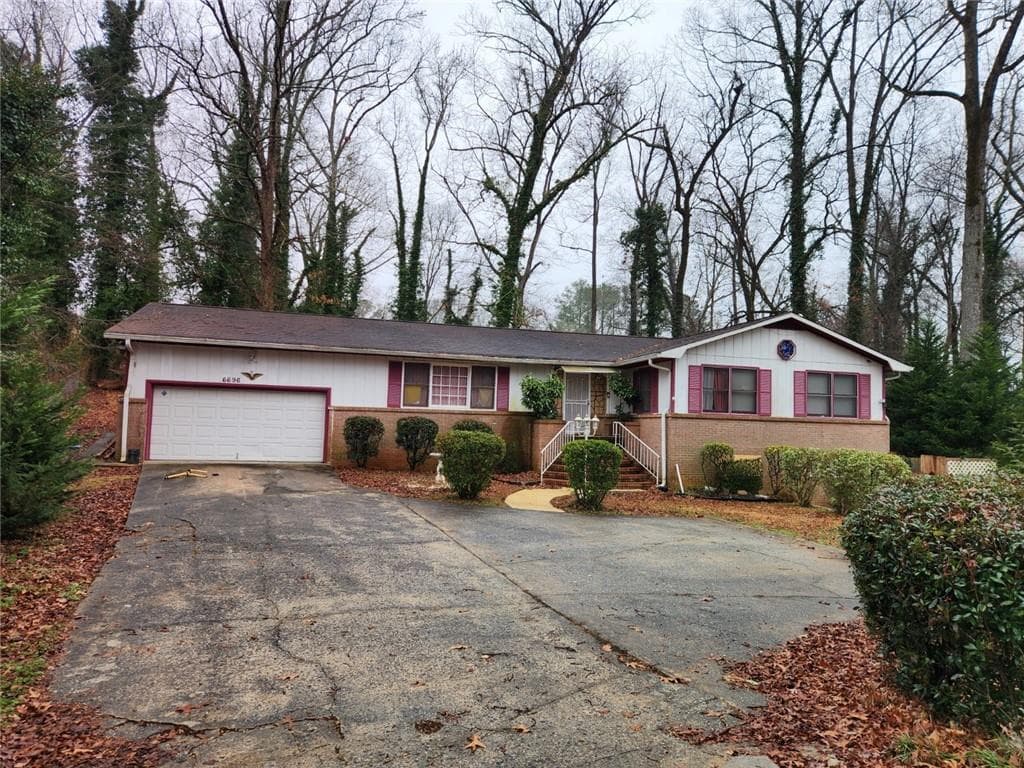 6696 Brookwood Circle, Jonesboro, GA 30236 — most recent listing photo