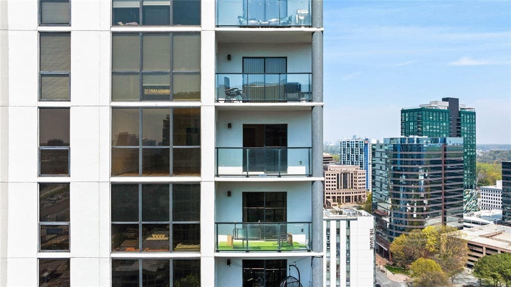 2 bedroom, 2 bathroom condominium sold at 1280 W Peachtree Street 3009, Atlanta, GA 30309