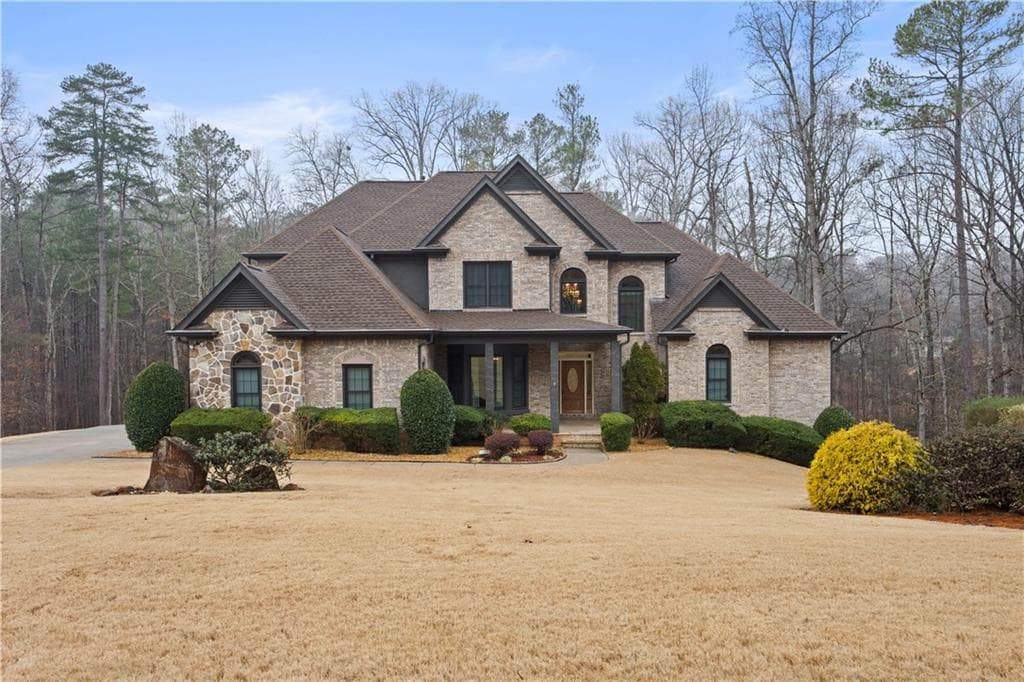 5 bedroom, 5 bathroom single family residence sold at 3591 Lochwolde Lane, Snellville, GA 30039