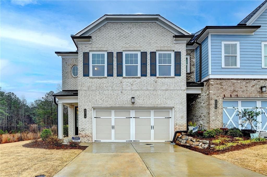 3 bedroom, 3 bathroom townhouse sold at 6275 Bracken Brown Drive, Alpharetta, GA 30004