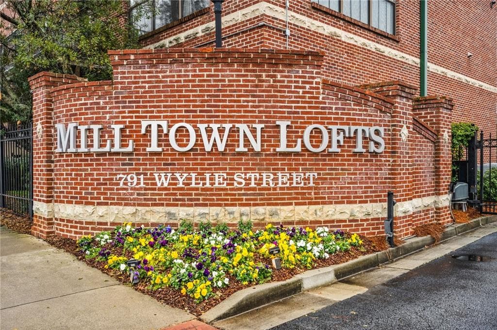 2 bedroom, 2 bathroom, 1,002 sq ft condominium sold at 791 Wylie Street 1008, Atlanta, GA 30316