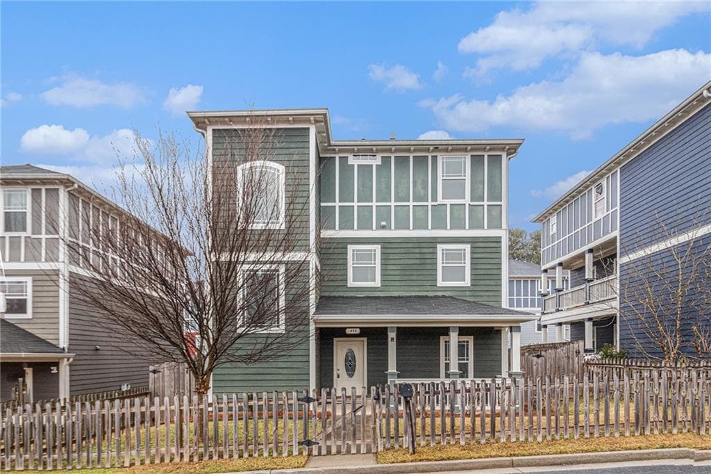 3 bedroom, 3 bathroom single family residence sold at 692 Rose Palm Lane, Atlanta, GA 30315