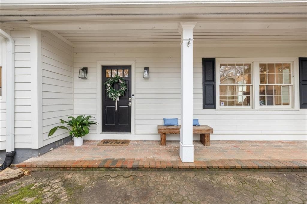 4 bedroom, 4 bathroom, 2,444 sq ft single family residence sold at 2508 Brookwood Drive, Atlanta, GA 30305