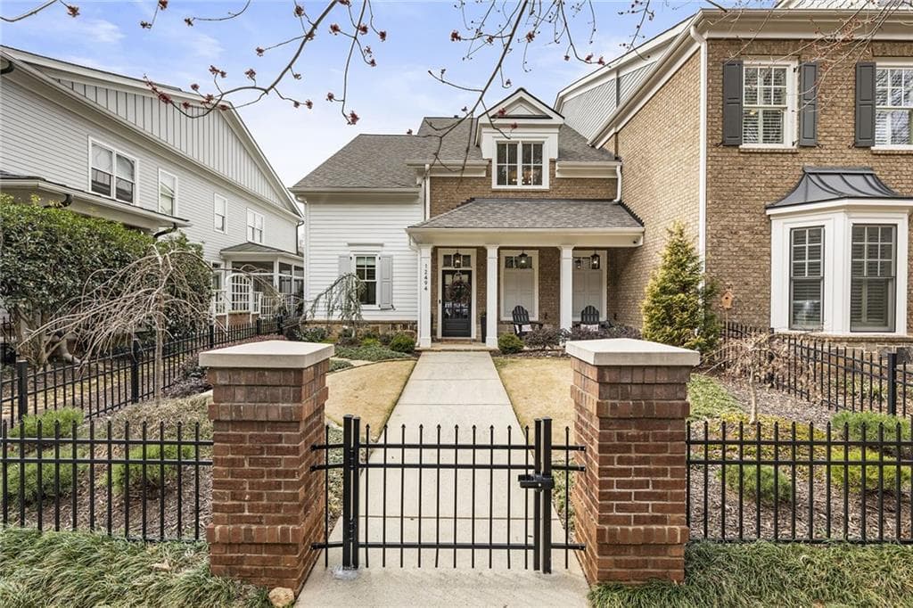 3 bedroom, 3 bathroom townhouse sold at 12494 Broadwell Road, Milton, GA 30004