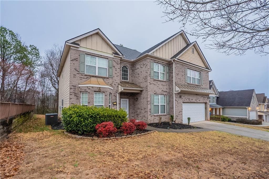 5 bedroom, 3 bathroom single family residence sold at 982 Ashton Park Drive, Lawrenceville, GA 30045