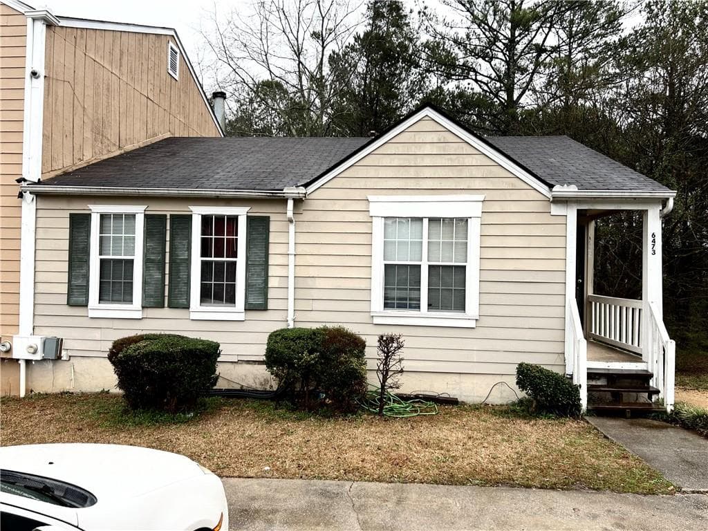 2 bedroom, 2 bathroom townhouse sold at 6473 Bedford Lane, Lithonia, GA 30058