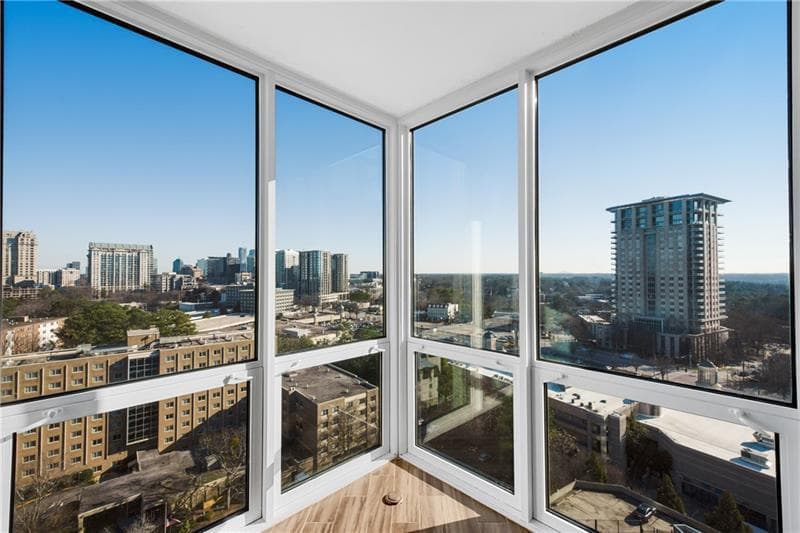 1 bedroom, 1 bathroom condominium sold at 2870 Pharr Court South 2002, Atlanta, GA 30305