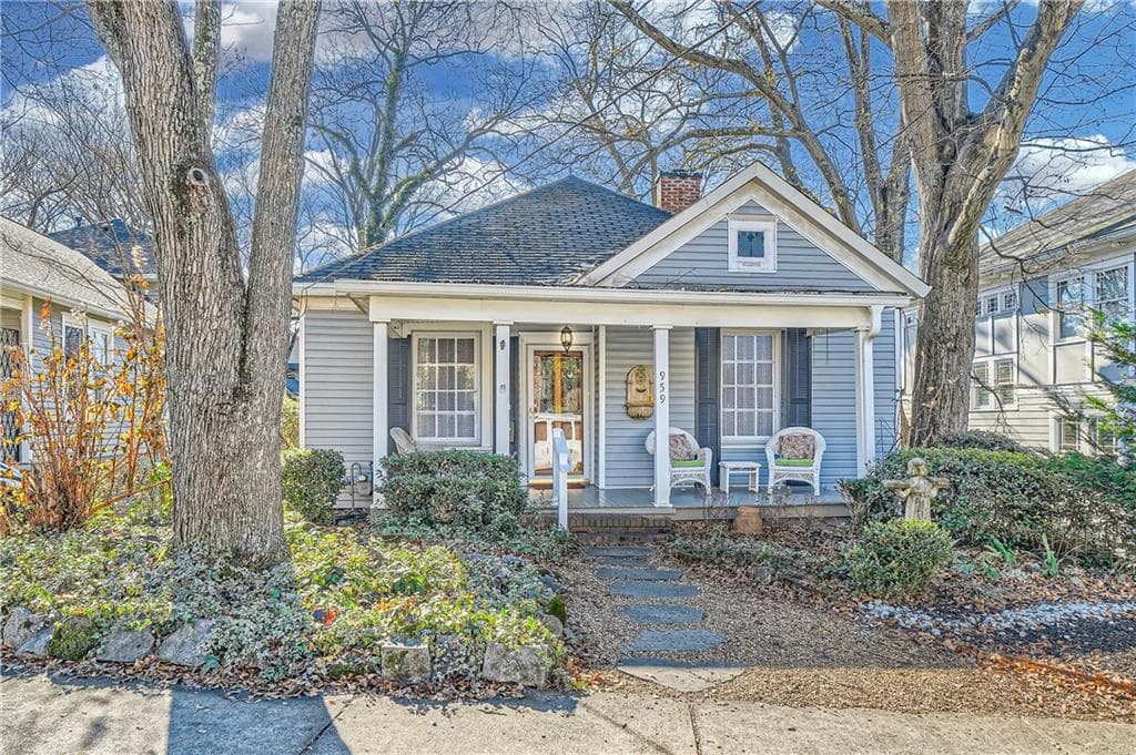 4 bedroom, 3 bathroom single family residence sold at 959 Glen Arden Way, Atlanta, GA 30306