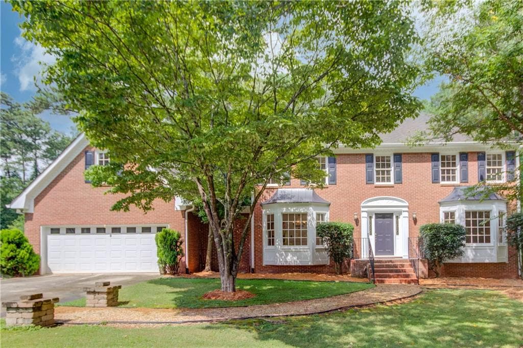 5 bedroom, 4 bathroom single family residence sold at 2626 Delridge Drive, Lilburn, GA 30047