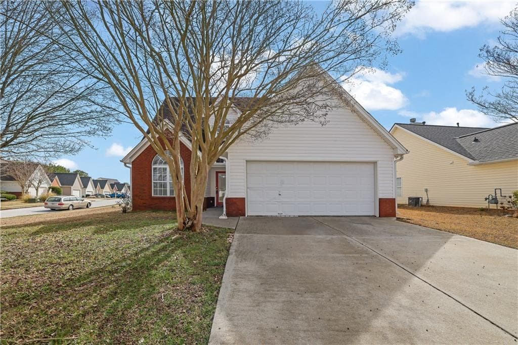 3 bedroom, 3 bathroom single family residence sold at 2612 Kirkhill Court, Lawrenceville, GA 30044