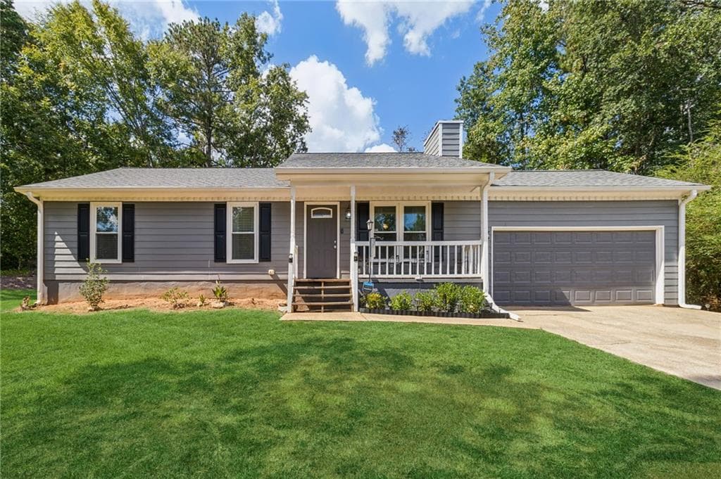 3 bedroom, 2 bathroom single family residence sold at 1303 Ridgeview Road, Auburn, GA 30011